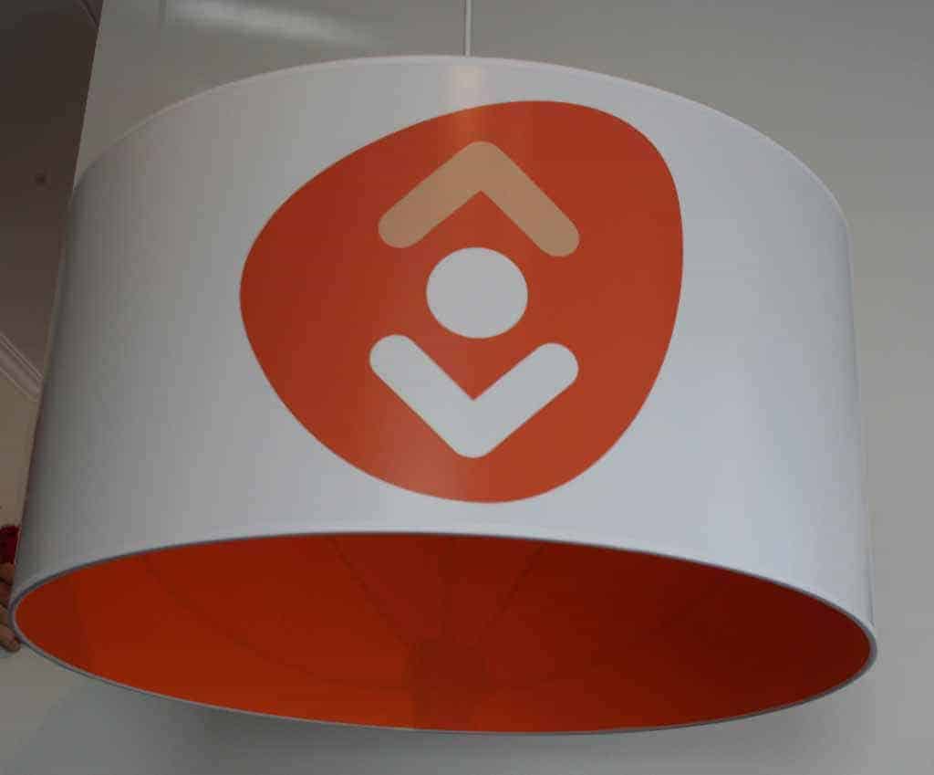 Kap met bedrukt logo